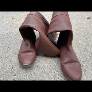 high brown boots size 8
